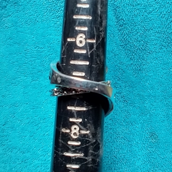 Silvertone blue stone ring intricate decorative large ring - Picture 2 of 5